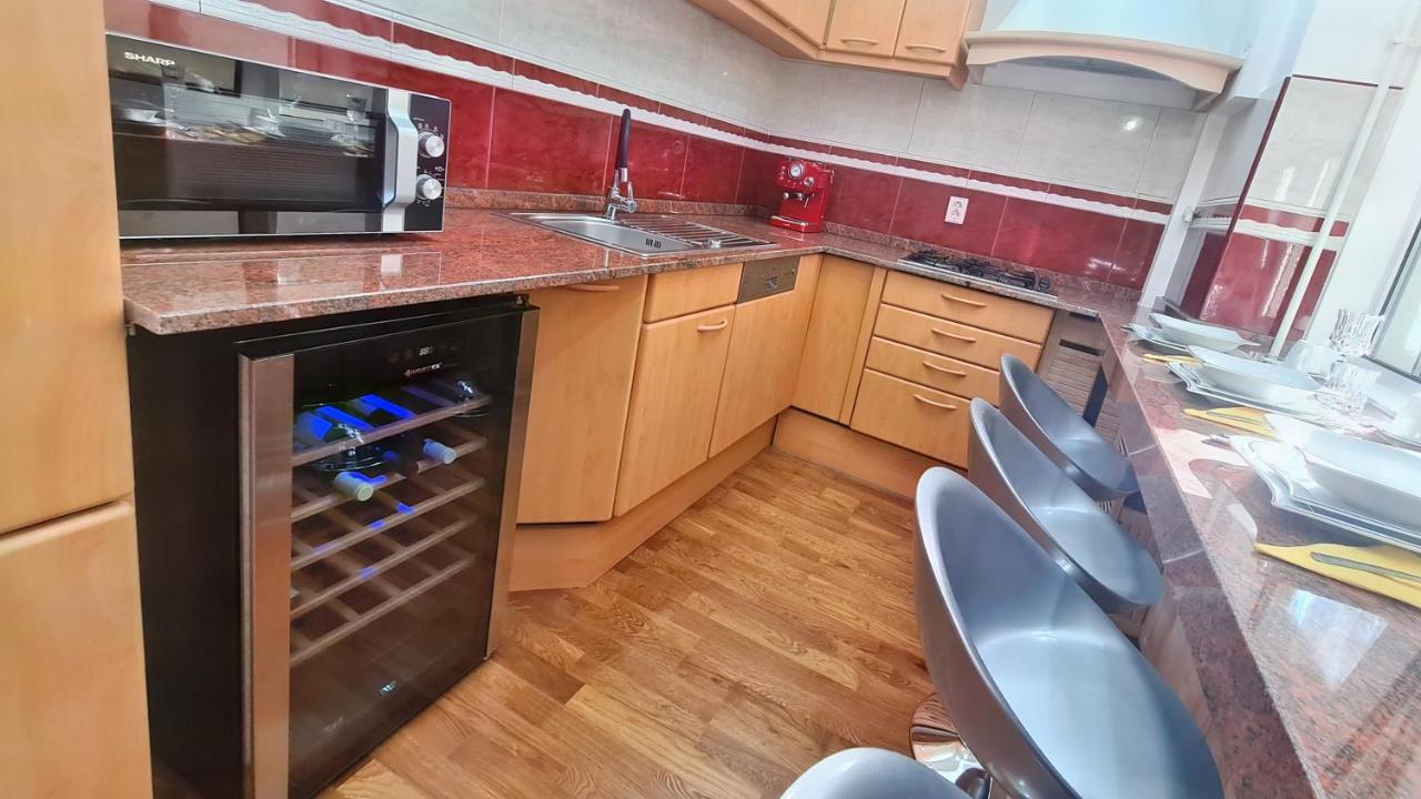 Main Square 5 Star Luxury Apartment With View คลูจ-นาโปกา ภายนอก รูปภาพ